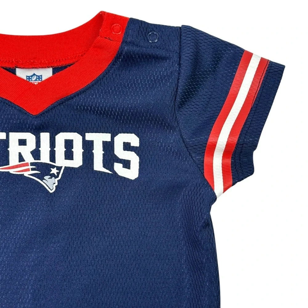 NFL Team Apparel Patriots Bodysuit Infant 6-12M Navy Blue Jersey Romper Football